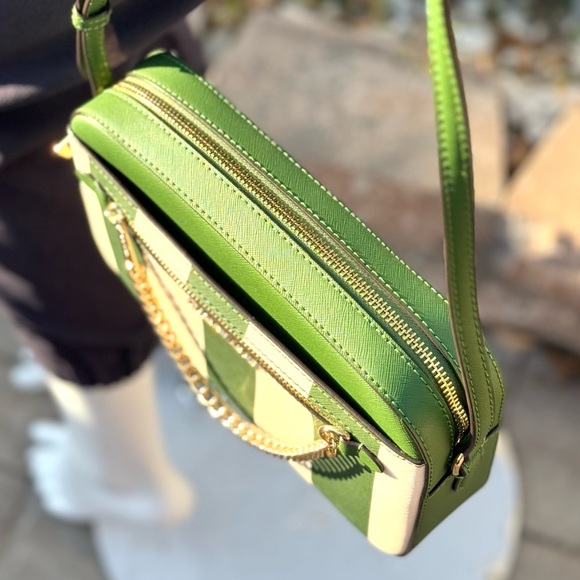 Michael Kors Large EW Crossbody Bag Fern Green Multi - Picture 2 of 8
